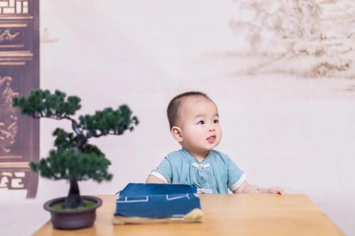 自贡宝宝腿纹不对称怎么办