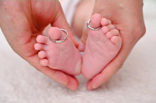 自贡怀孕肚子一边高一边低